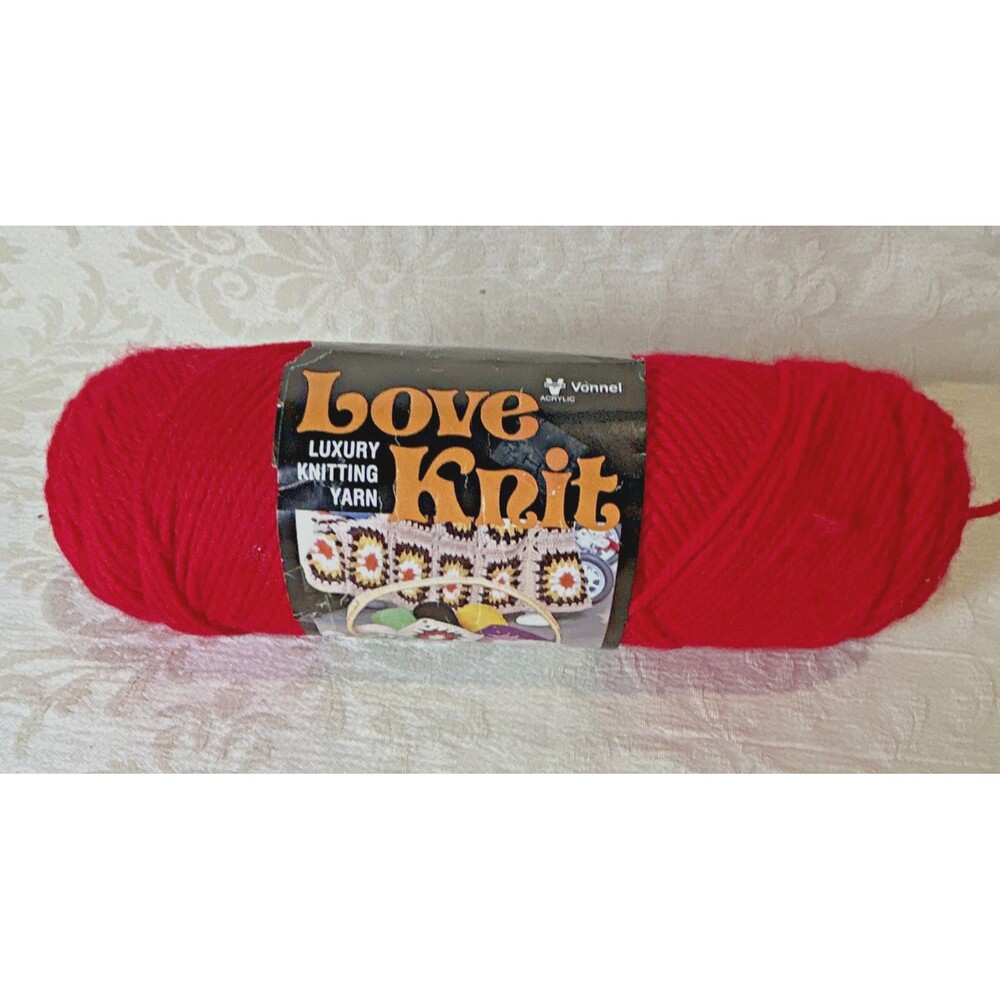VTG Love Knit Luxury Knitting Yarn 100% Acrylic Worsted 4 oz Skein Red MPN TM887